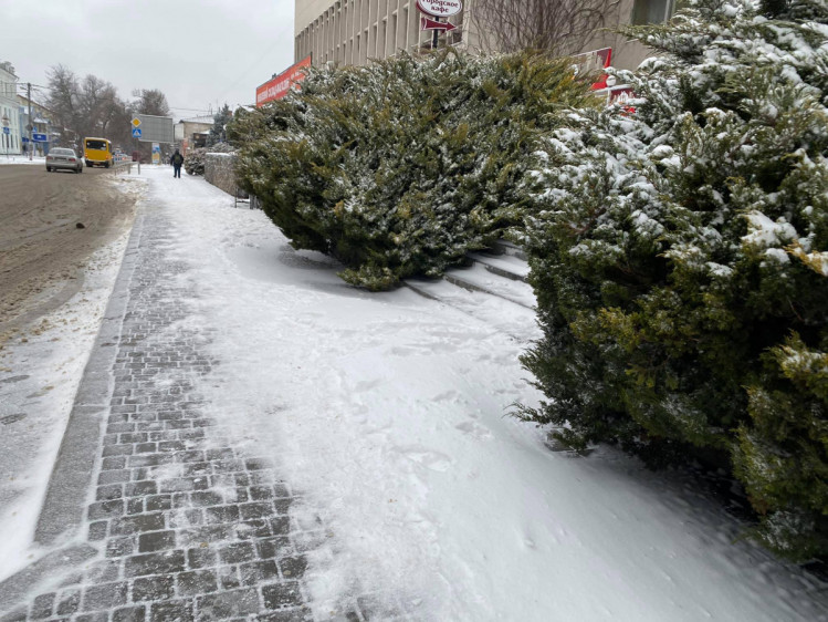 Херсонські комунальники, розчищення снігу, сніг у Херсоні