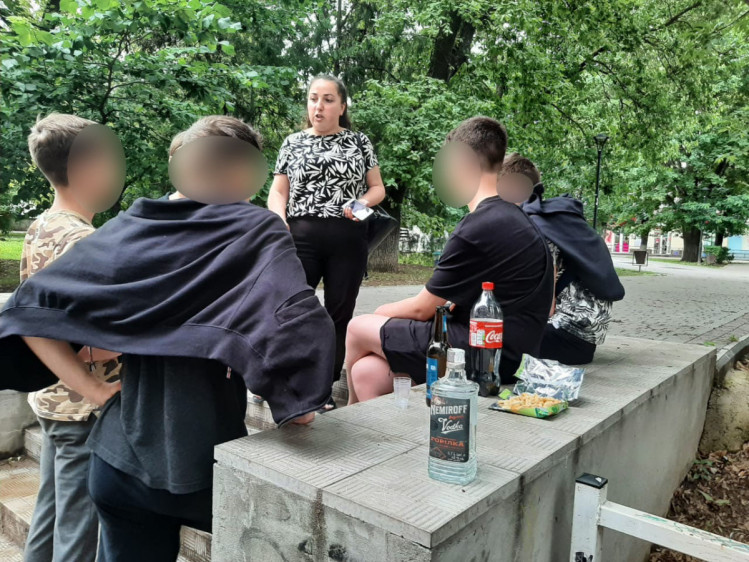 Полиция застала подростков за распитием спиртного