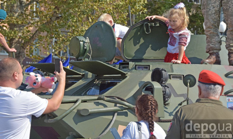 Херсон выставка военной и специальной техники