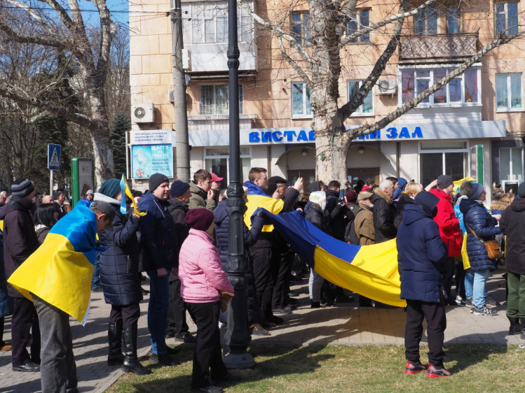 Митинг в Херсоне против рашистских захватчиков